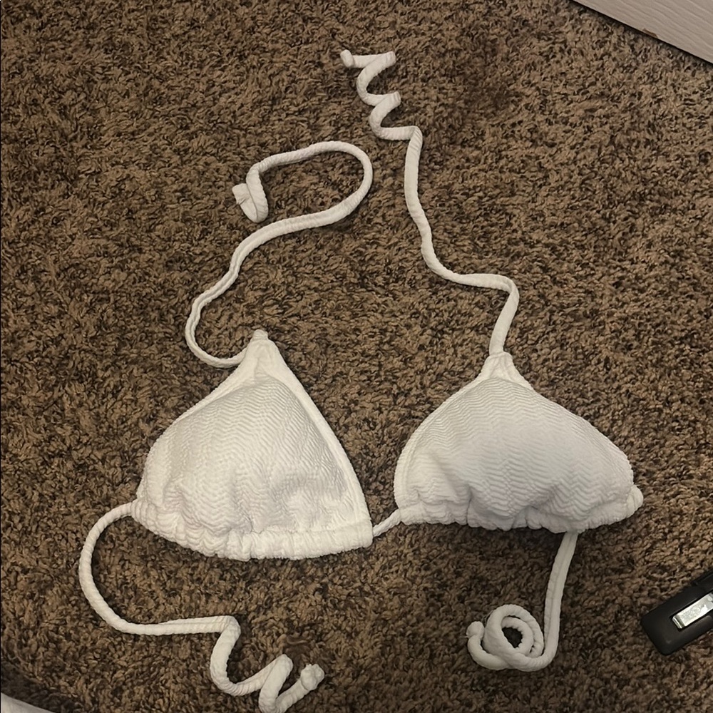 No Boundaries White Bikini Top size xs